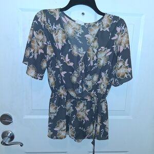Sienna Sky Gray Floral Blouse
